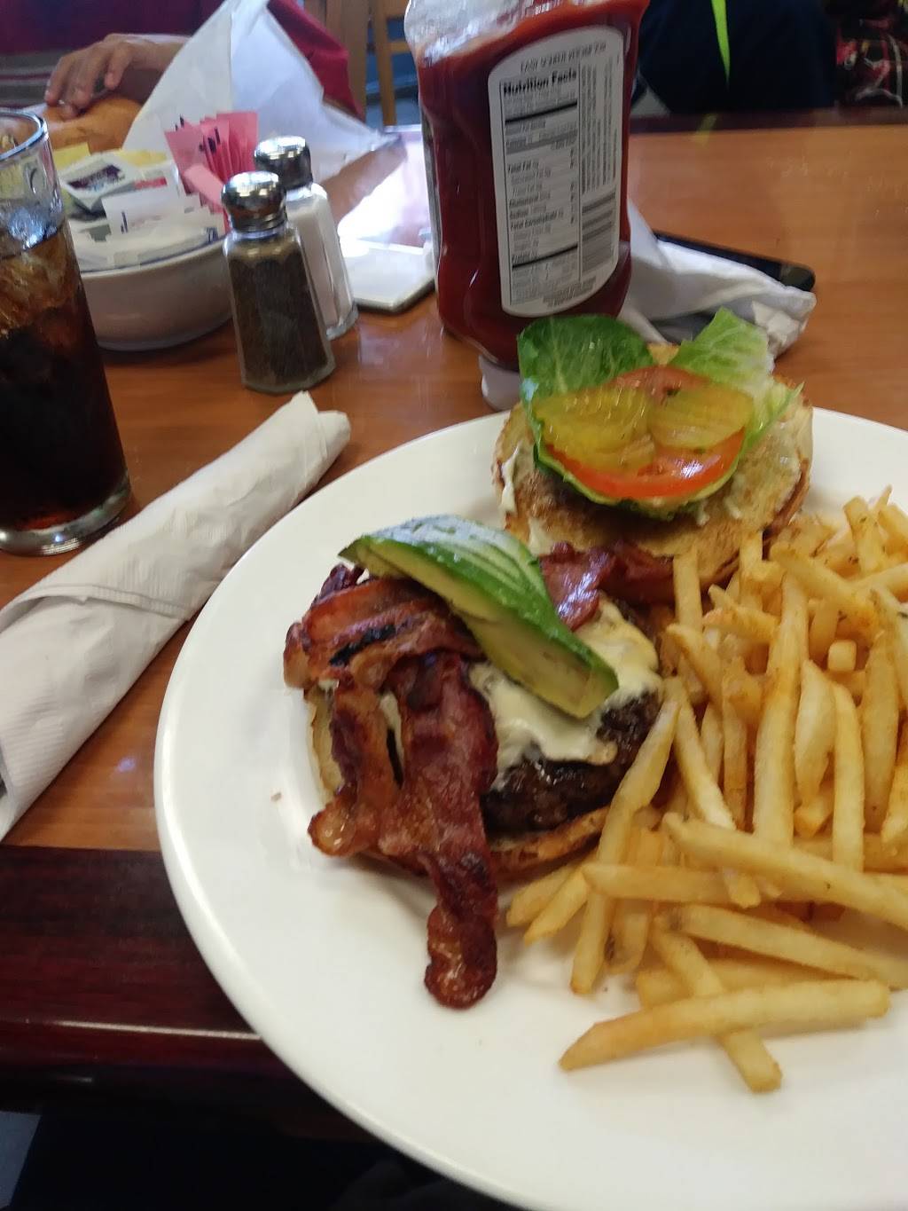 Del Monte Cafe | restaurant | 1642 Del Monte Blvd, Seaside, CA 93955, USA | 8313947851 OR +1 831-394-7851