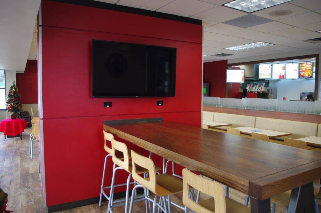 Wendys | restaurant | 80 Bayly St W, Ajax, ON L1S 1N9, Canada | 9054272332 OR +1 905-427-2332