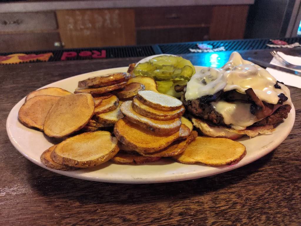 Dew Drop Inn | restaurant | 109 Main St, McClelland, IA 51548, USA | 7125669360 OR +1 712-566-9360