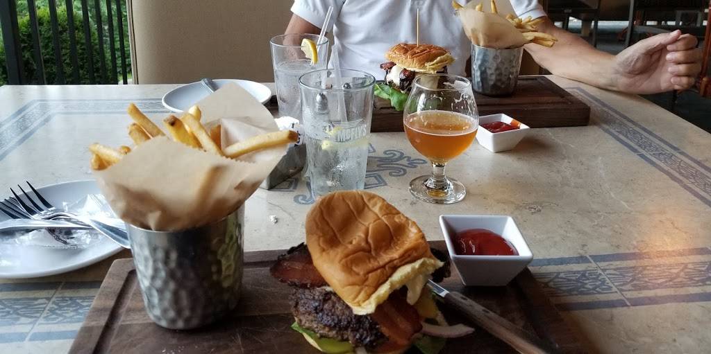 Maggie McFlys® Brookfield | restaurant | 3, 195 Federal Rd, Brookfield, CT 06804, USA | 2037757960 OR +1 203-775-7960