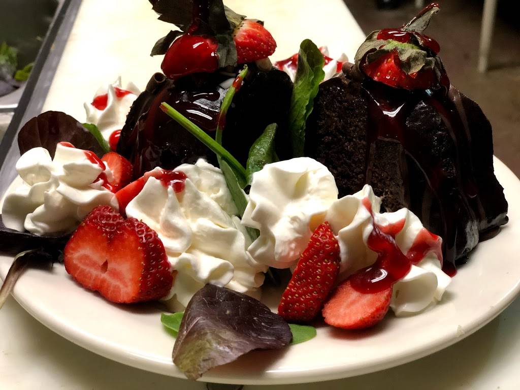 Nolas Cajun Po Boys & Seafood In The Meadowbrook Golf Club | restaurant | 3200 NW 98 St, Gainesville, FL 32606, USA | 3526726752 OR +1 352-672-6752