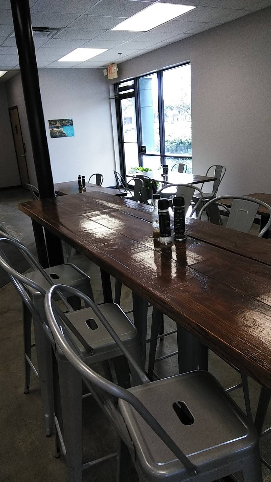 Caribbean Spice | restaurant | 1310 NW 23rd Ave, Gainesville, FL 32605, USA | 3523772712 OR +1 352-377-2712