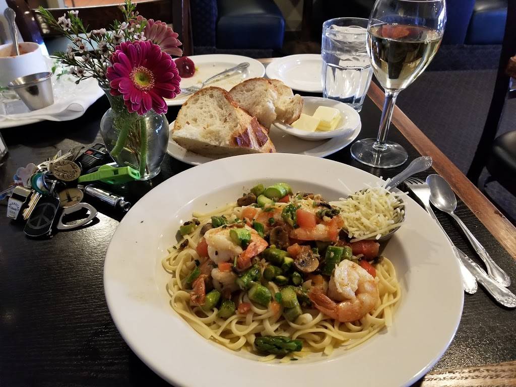 Buds Seafood Grille | restaurant | 314 Lincoln Center, Stockton, CA 95207, USA | 2099560270 OR +1 209-956-0270