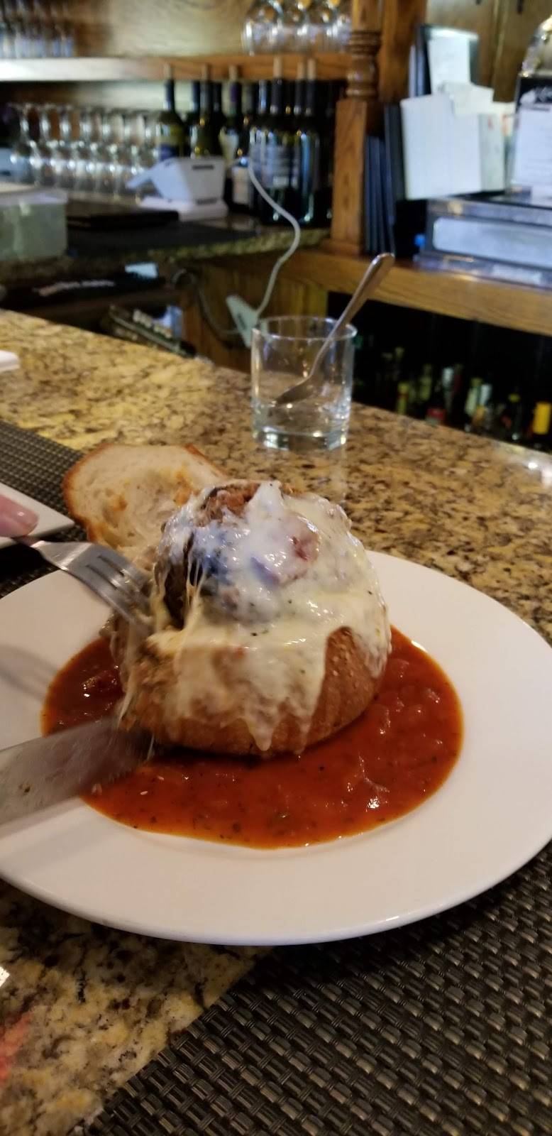 Avinos Italian Table | restaurant | 108 S Country Rd, Bellport, NY 11713, USA | 6318036416 OR +1 631-803-6416