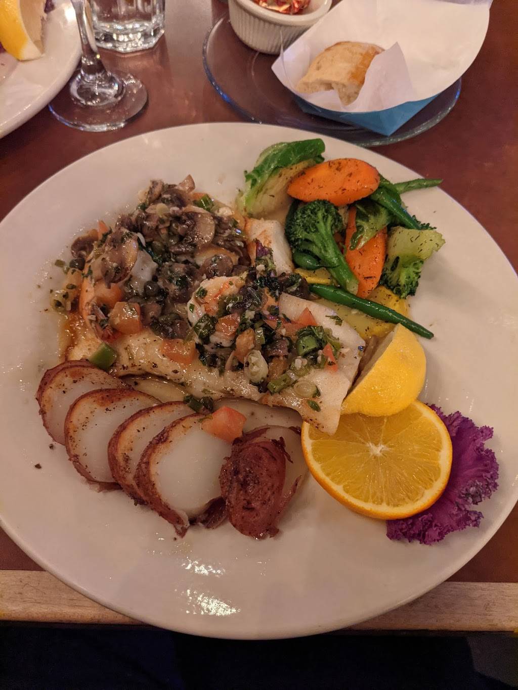 CATCH SEAFOOD BAR & GRILL | restaurant | 836 W 11th St, Paso Robles, CA 93446, USA | 8052393332 OR +1 805-239-3332