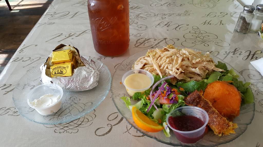 The Ivy House Restaurant | restaurant | 106 NW Main St, Williston, FL 32696, USA | 3525285410 OR +1 352-528-5410