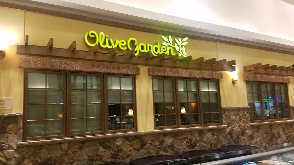 Olive Garden Italian Restaurant | meal takeaway | 200 Baychester Ave #208a, Bronx, NY 10475, USA | 7189311045 OR +1 718-931-1045