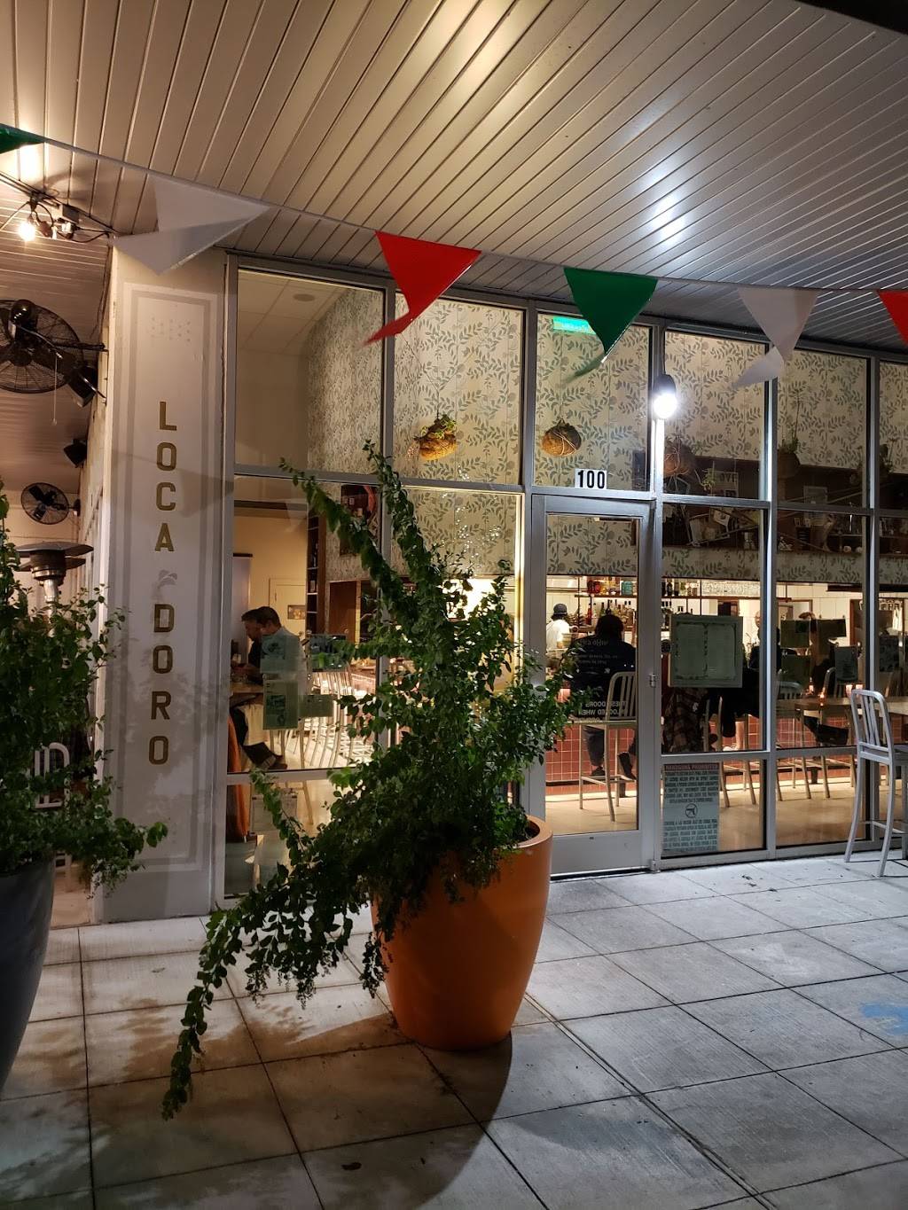 LOca dOro | restaurant | 1900 Simond Ave, Austin, TX 78723, USA | 7372121876 OR +1 737-212-1876