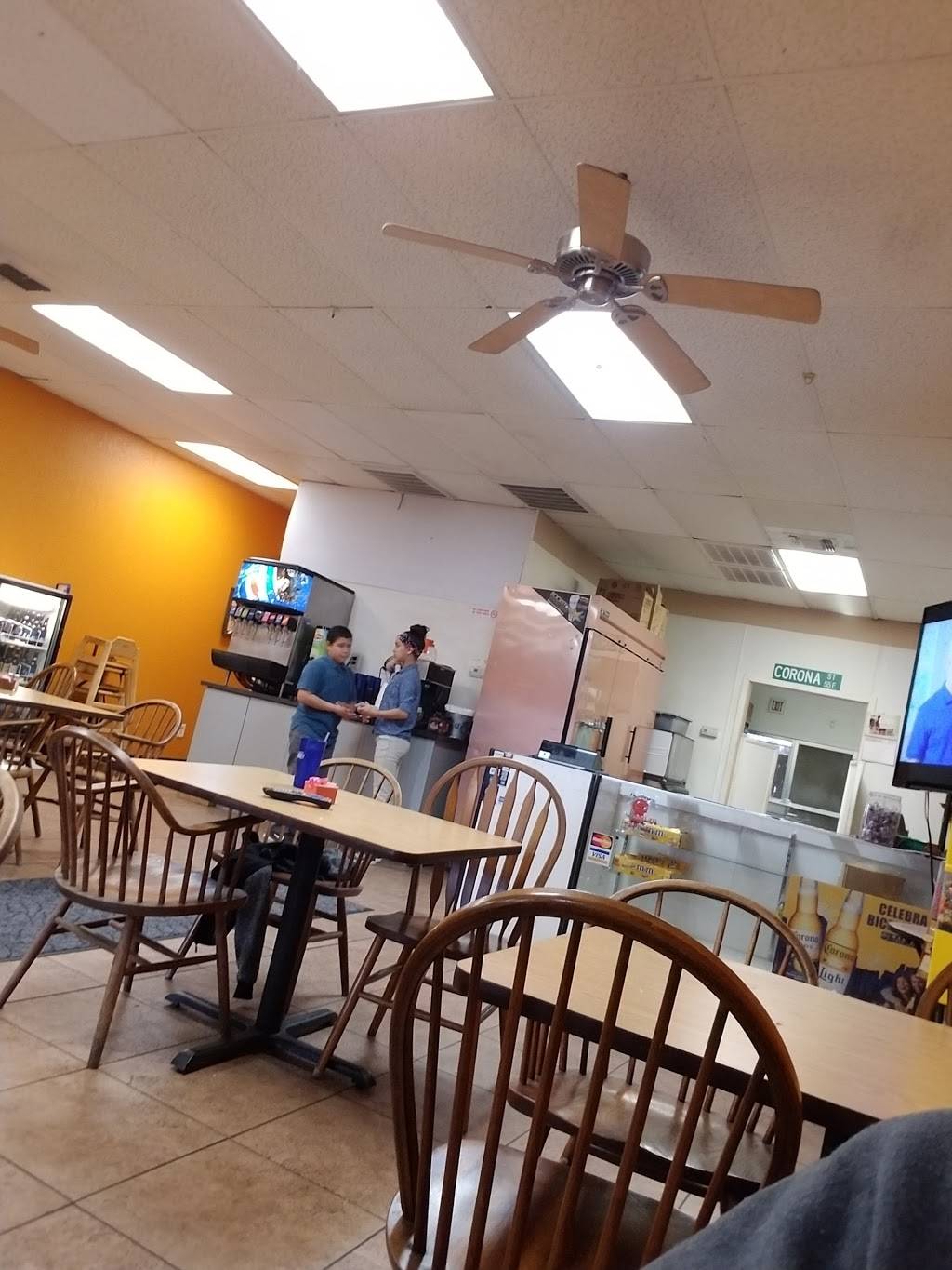 Juanitos Express | restaurant | 335 E Tulare St, Dinuba, CA 93618, USA | 5595911240 OR +1 559-591-1240