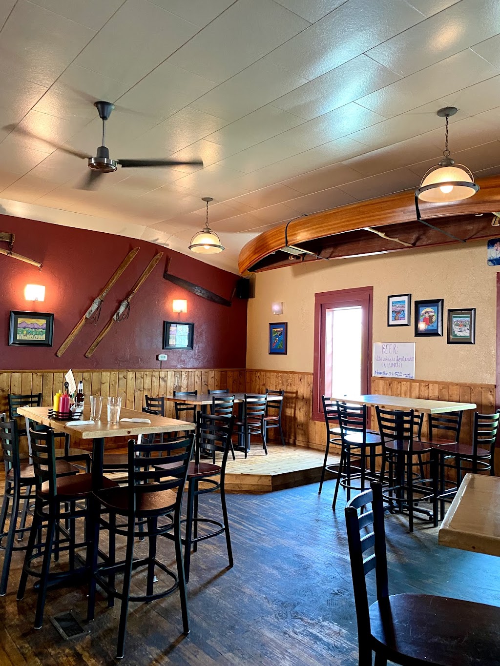 Bottom Shelf Brewery | restaurant | 118 E Mill St, Bayfield, CO 81122, USA | 9708842442 OR +1 970-884-2442