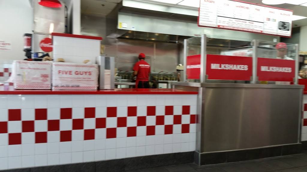 Five Guys | meal takeaway | 2689 Gulf to Bay Blvd, Clearwater, FL 33764, USA | 7277260100 OR +1 727-726-0100