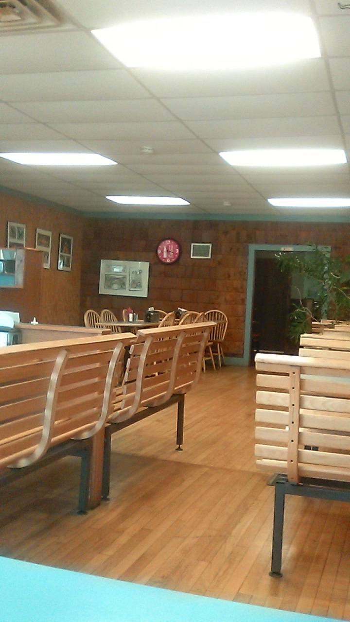 Town Pizza | restaurant | 44 Market St, North Berwick, ME 03906, USA | 2076768600 OR +1 207-676-8600