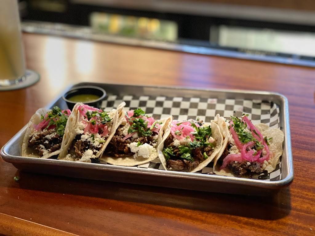 Lazy Oaks Beer Garden | restaurant | 10158 Long Point Rd, Houston, TX 77043, USA | 8324264815 OR +1 832-426-4815