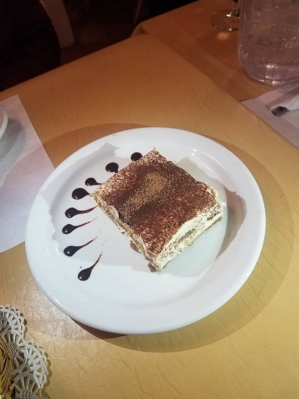 Felix New York Style Restaurant | restaurant | 1100 N Chicago Ave, Goshen, IN 46528, USA | 5745343881 OR +1 574-534-3881