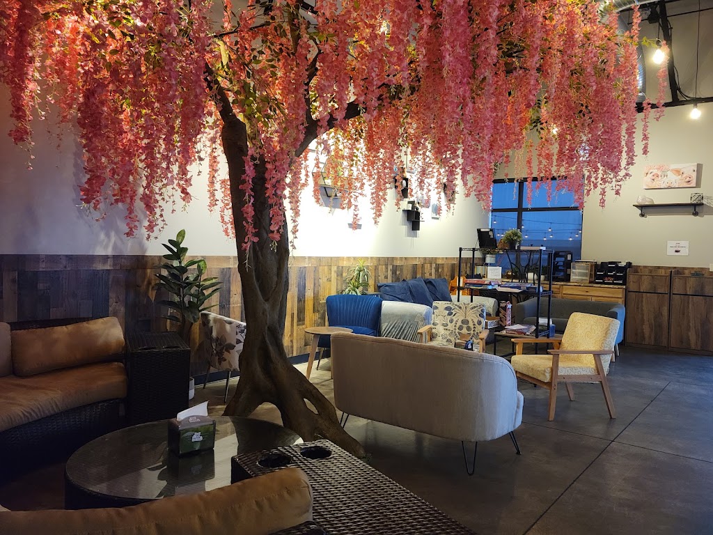 Buns and Bubbles | restaurant | 162 Tracker Dr #100, Colorado Springs, CO 80921, USA | 7194814866 OR +1 719-481-4866