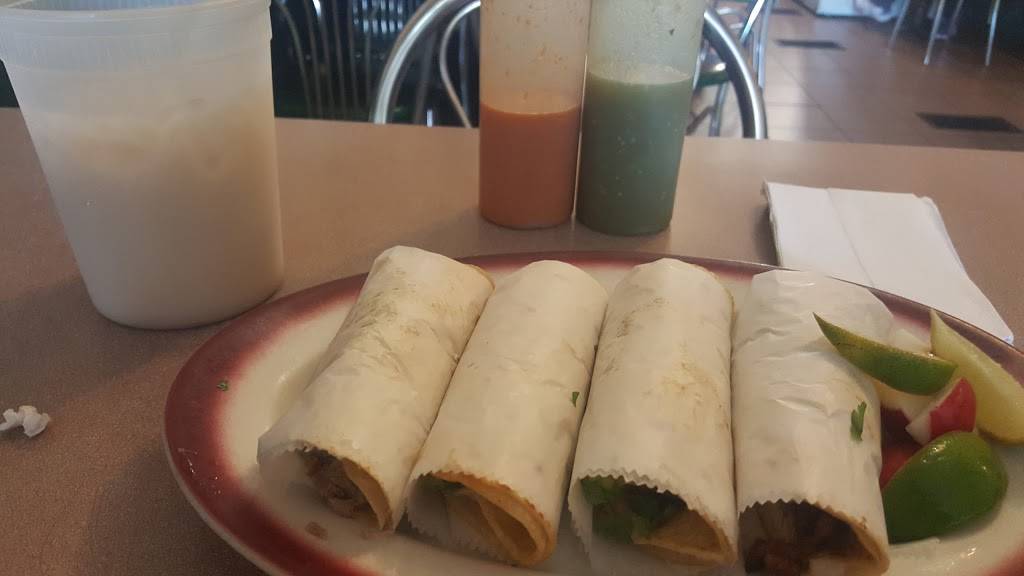 La Placita Puebla | restaurant | 830 Broadway, Brooklyn, NY 11206, USA | 7183021092 OR +1 718-302-1092