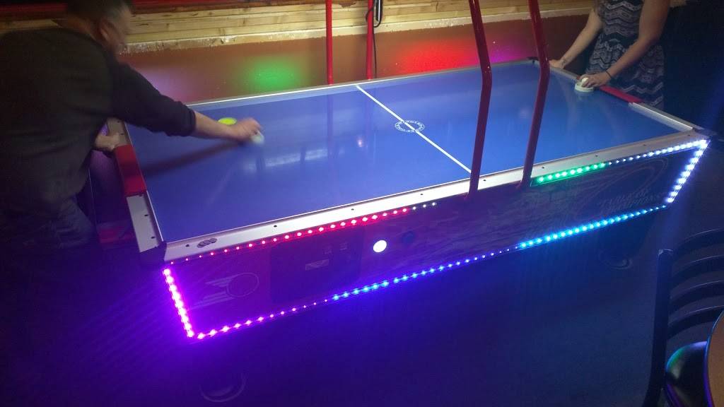 Celebrities Sports Grill | restaurant | 12013 5th St, Yucaipa, CA 92399, USA | 9097970900 OR +1 909-797-0900