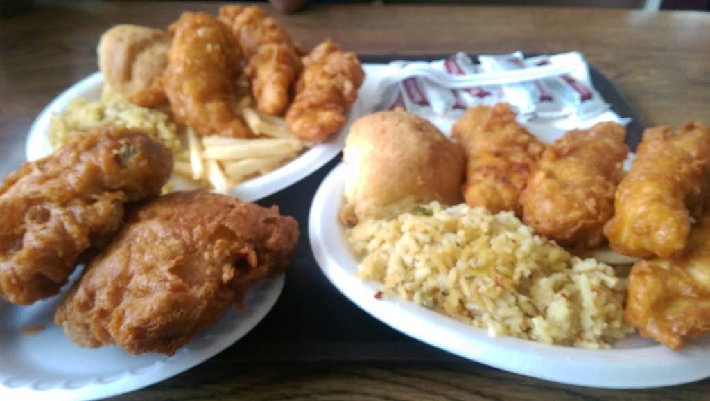 Pioneer Chicken | meal takeaway | 904 S Soto St, Los Angeles, CA 90023, USA | 3232624562 OR +1 323-262-4562