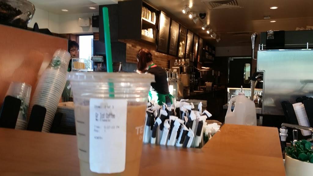 Starbucks | cafe | 3128 S Parker Rd, Aurora, CO 80014, USA | 3033062328 OR +1 303-306-2328