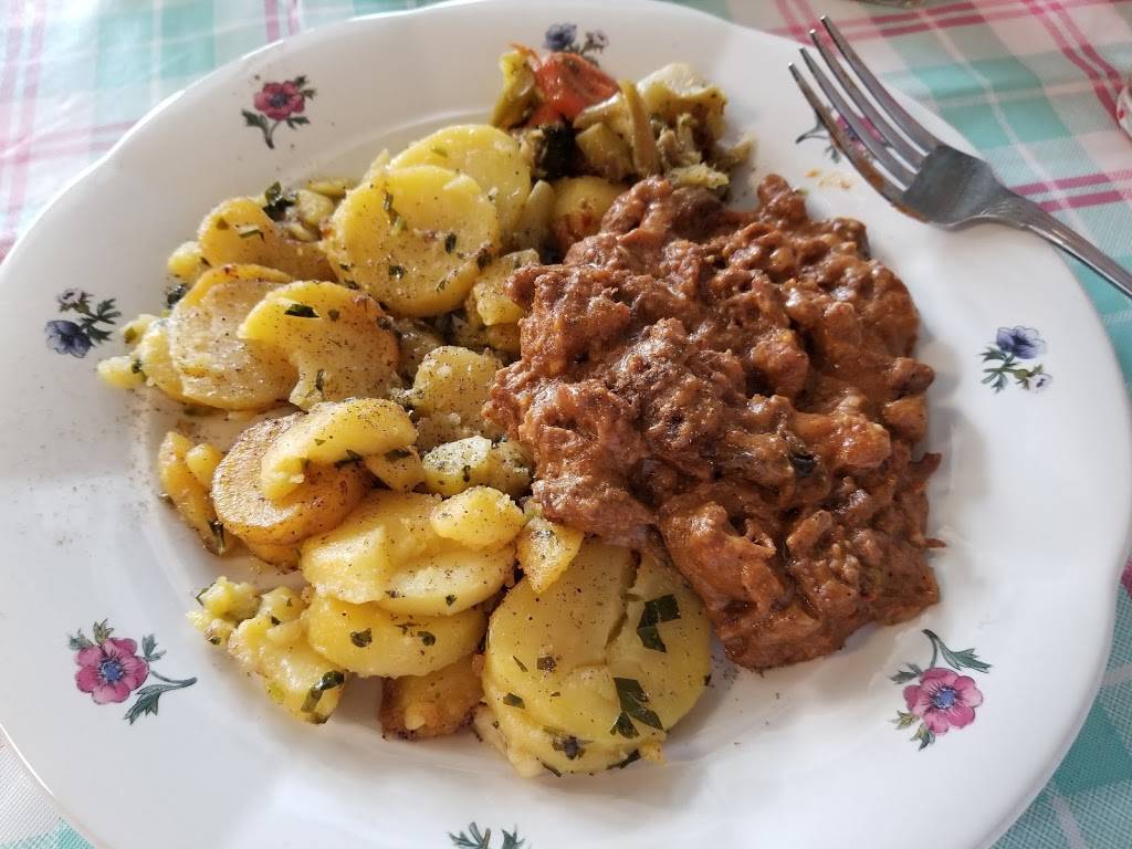 Budapest Bistro | restaurant | 12926 Mukilteo Speedway, Lynnwood, WA 98037, USA | 4255139846 OR +1 425-513-9846