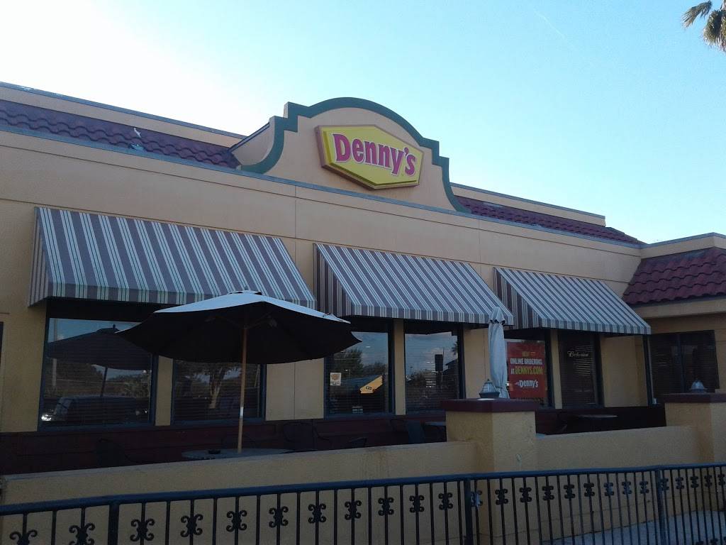 Dennys | restaurant | 1577 Bella Cruz Dr, The Villages, FL 32159, USA | 3527502556 OR +1 352-750-2556