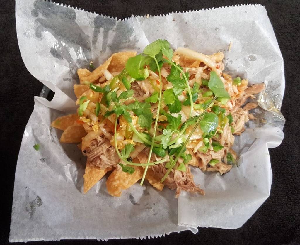 Pho Viez | restaurant | 3971 S Main St, Mineral Ridge, OH 44440, USA | 3303490889 OR +1 330-349-0889