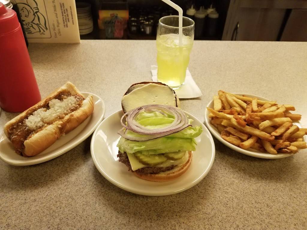 Texas Hot | restaurant | 132 N Main St, Wellsville, NY 14895, USA | 5855931400 OR +1 585-593-1400