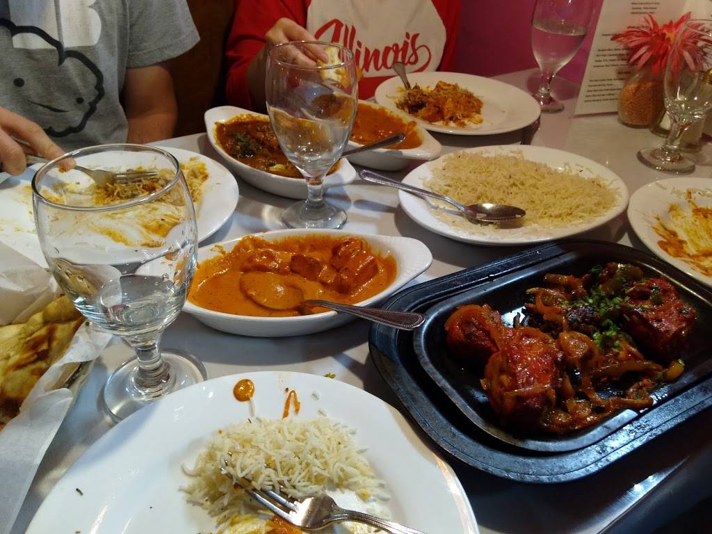 Tandoor Indian Restaurant | restaurant | 1301 E Franklin St # 100, Chapel Hill, NC 27514, USA | 9199676622 OR +1 919-967-6622