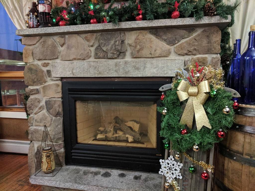 84 Court Pizza & Restaurant | restaurant | 84 Court St, Auburn, ME 04210, USA | 2073764940 OR +1 207-376-4940