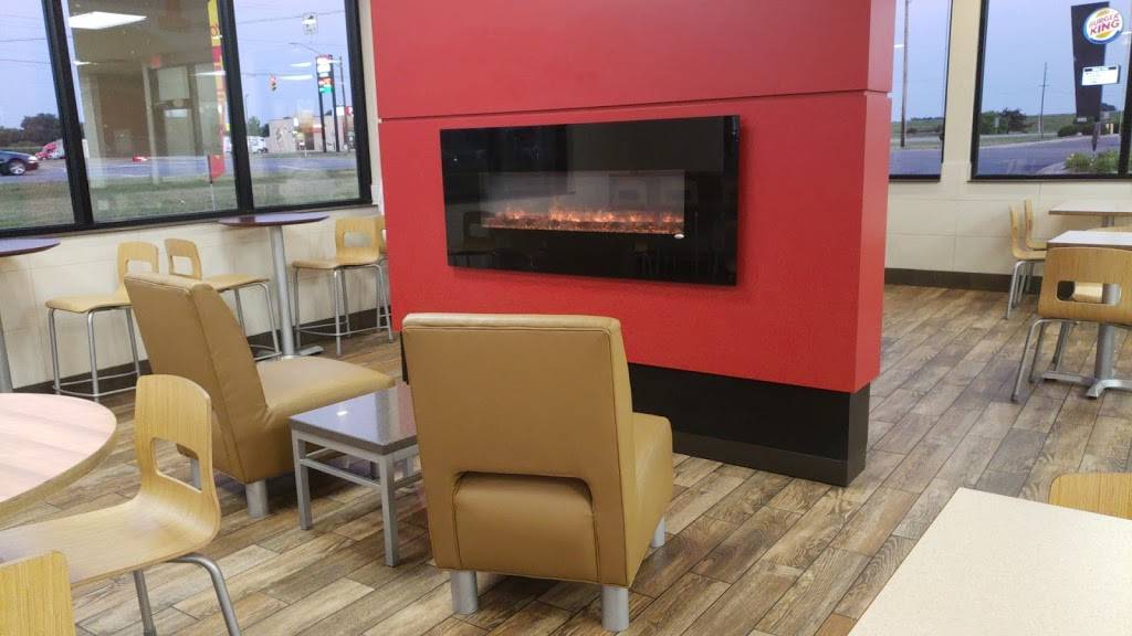 Wendys | restaurant | 2340 Main St, Rochester, IN 46975, USA | 5742238654 OR +1 574-223-8654