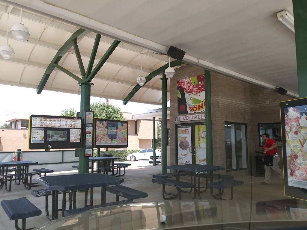 Sonic Drive-In | restaurant | 5009 Trail Lake Dr, Fort Worth, TX 76133, USA | 8172940937 OR +1 817-294-0937