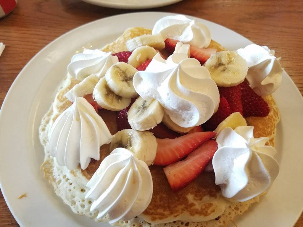 Annies Cafe | restaurant | 32251 Mission Trail #8, Lake Elsinore, CA 92530, USA | 9512456106 OR +1 951-245-6106