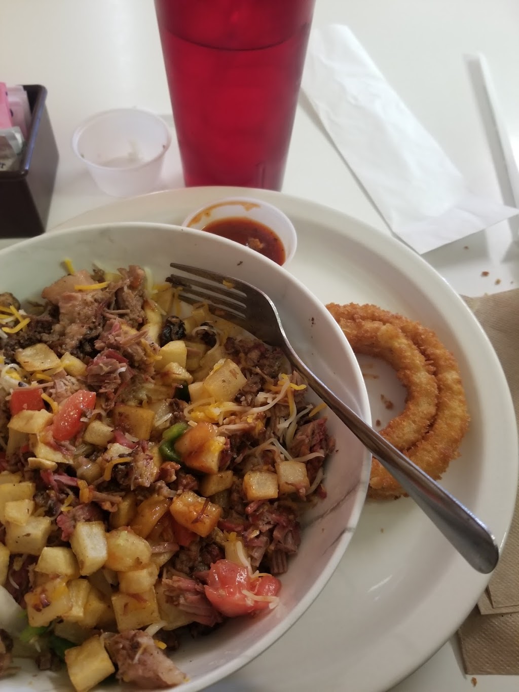 R Bar B Que | restaurant | 1209 Center St, Sabinal, TX 78881, USA | 8309882430 OR +1 830-988-2430