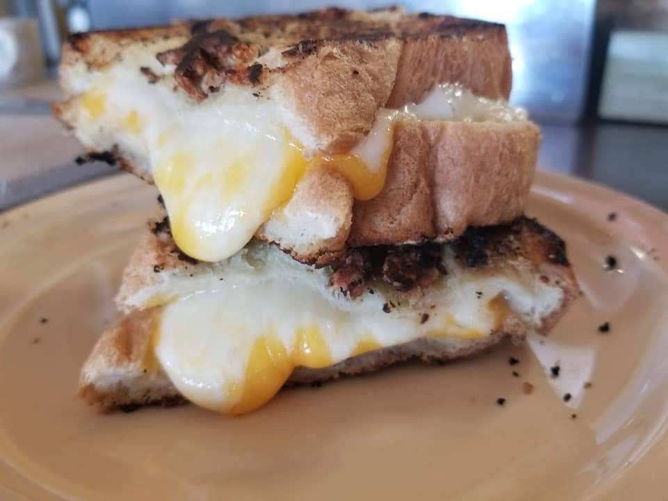 Tailgaters Sports Bar & Grill | restaurant | 115 Ramona Expy suite 7 & 8, Perris, CA 92571, USA | 9519434755 OR +1 951-943-4755