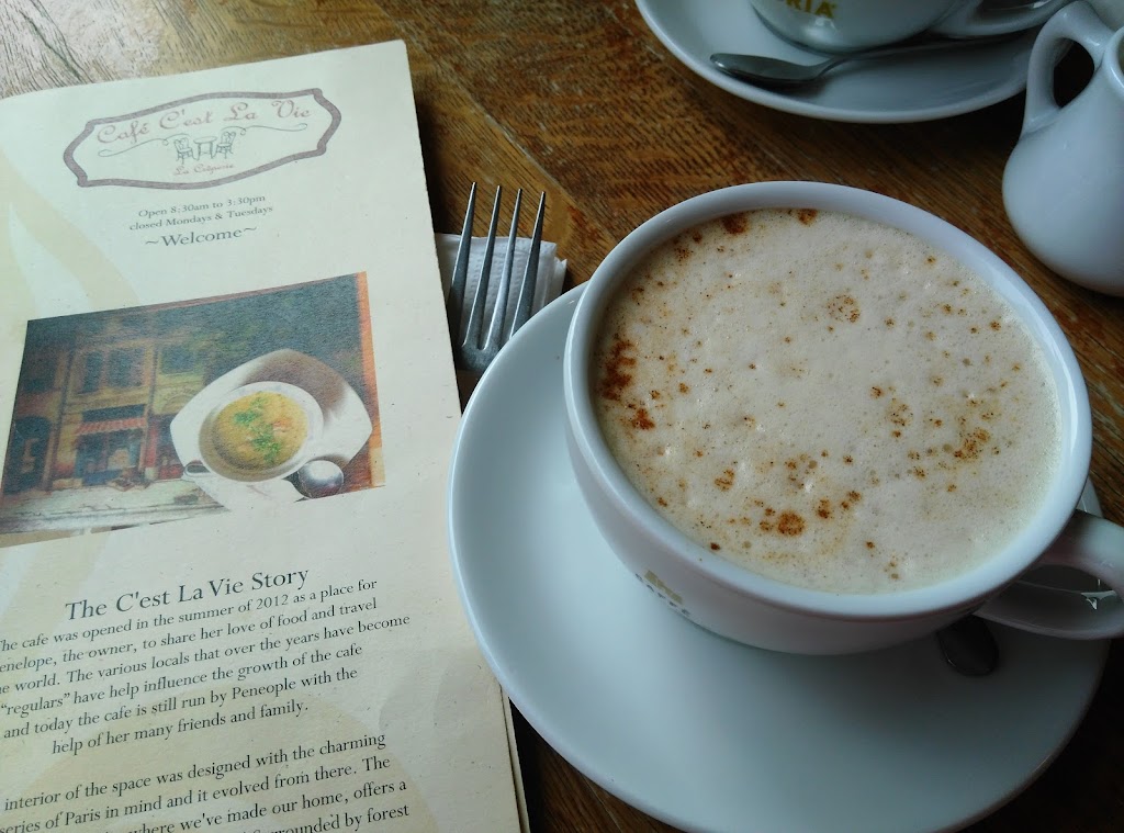 Café Cest La Vie | restaurant | 8 Bella Beach Dr, Depoe Bay, OR 97341, USA | 5417642828 OR +1 541-764-2828