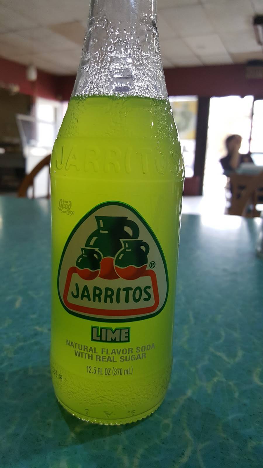 Las Tres Palmas | restaurant | 4201 E 9th St, Kansas City, MO 64124, USA | 8162318100 OR +1 816-231-8100