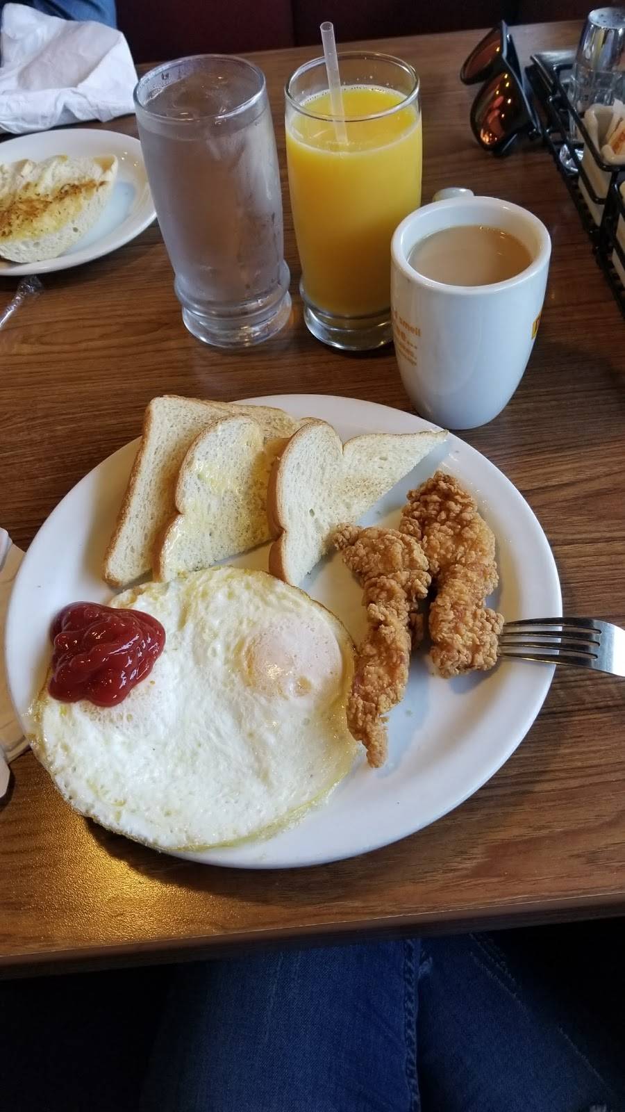 Dennys | restaurant | 14821 1st Ave S, Seattle, WA 98168, USA | 2062469197 OR +1 206-246-9197