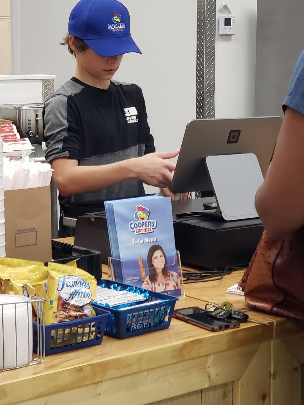 Coopers Express of Sardis | restaurant | 411 E Lee St Suite A, Sardis, MS 38666, USA | 6629342667 OR +1 662-934-2667