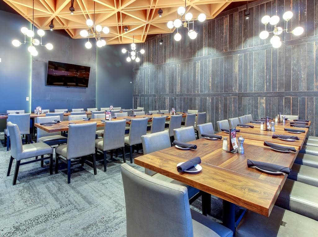 Del Friscos Grille | restaurant | 1201 Demonbreun St Suite 104, Nashville, TN 37203, USA | 6157425503 OR +1 615-742-5503