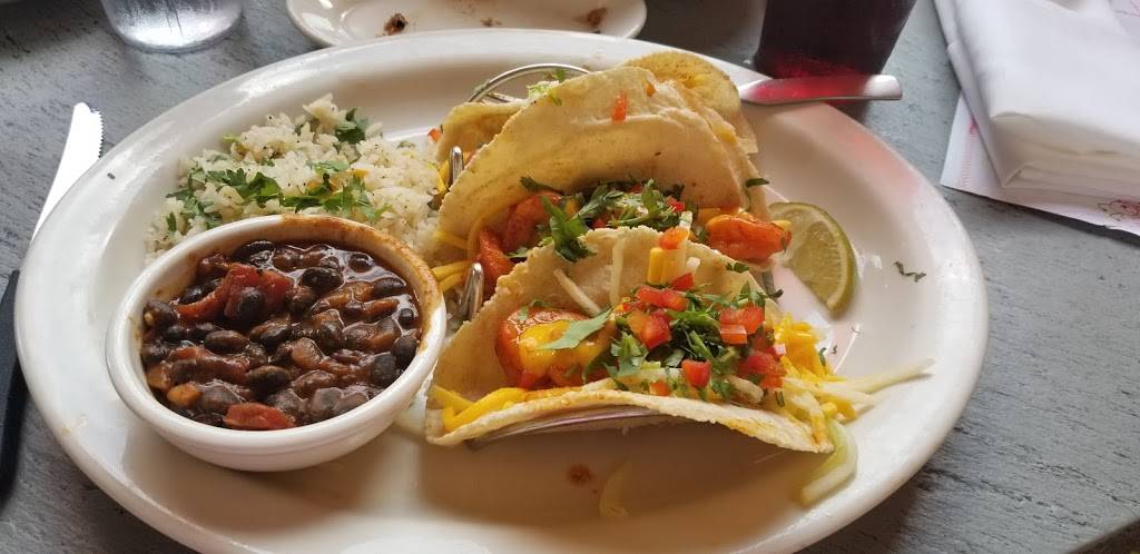Uncle Julios Mexican From Scratch | restaurant | 2360 Fountain Square Dr, Lombard, IL 60148, USA | 6307059260 OR +1 630-705-9260