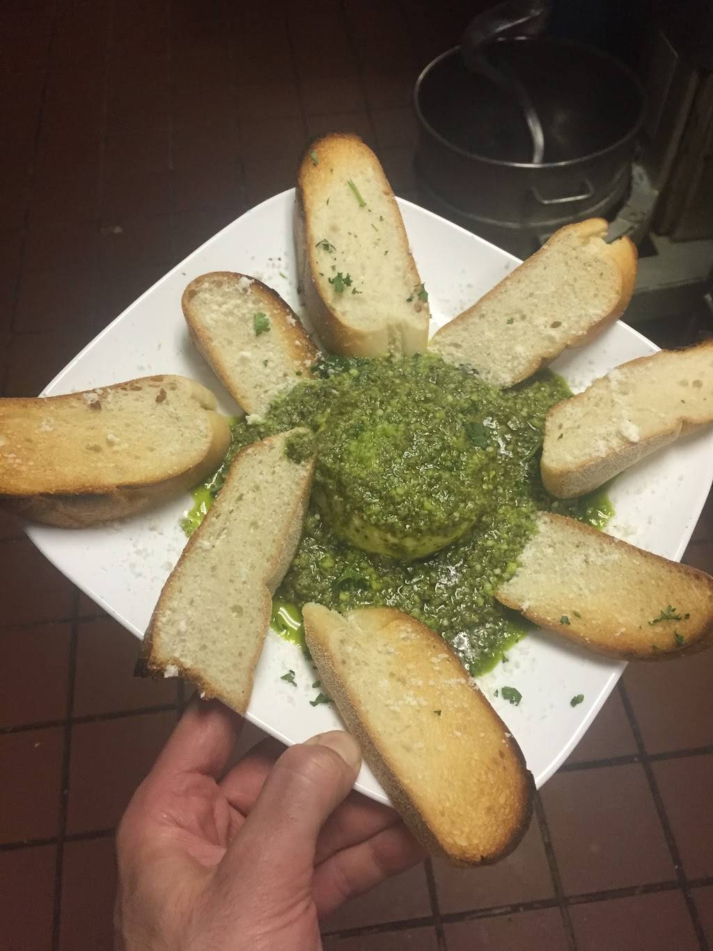 Bella Vita | restaurant | 2927 N Roan St, Johnson City, TN 37601, USA | 4232828600 OR +1 423-282-8600