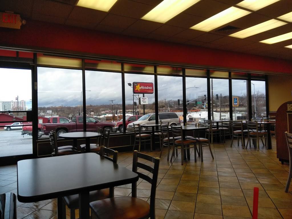Hardees | restaurant | 6323 Independence Ave, Kansas City, MO 64125, USA | 8162312272 OR +1 816-231-2272
