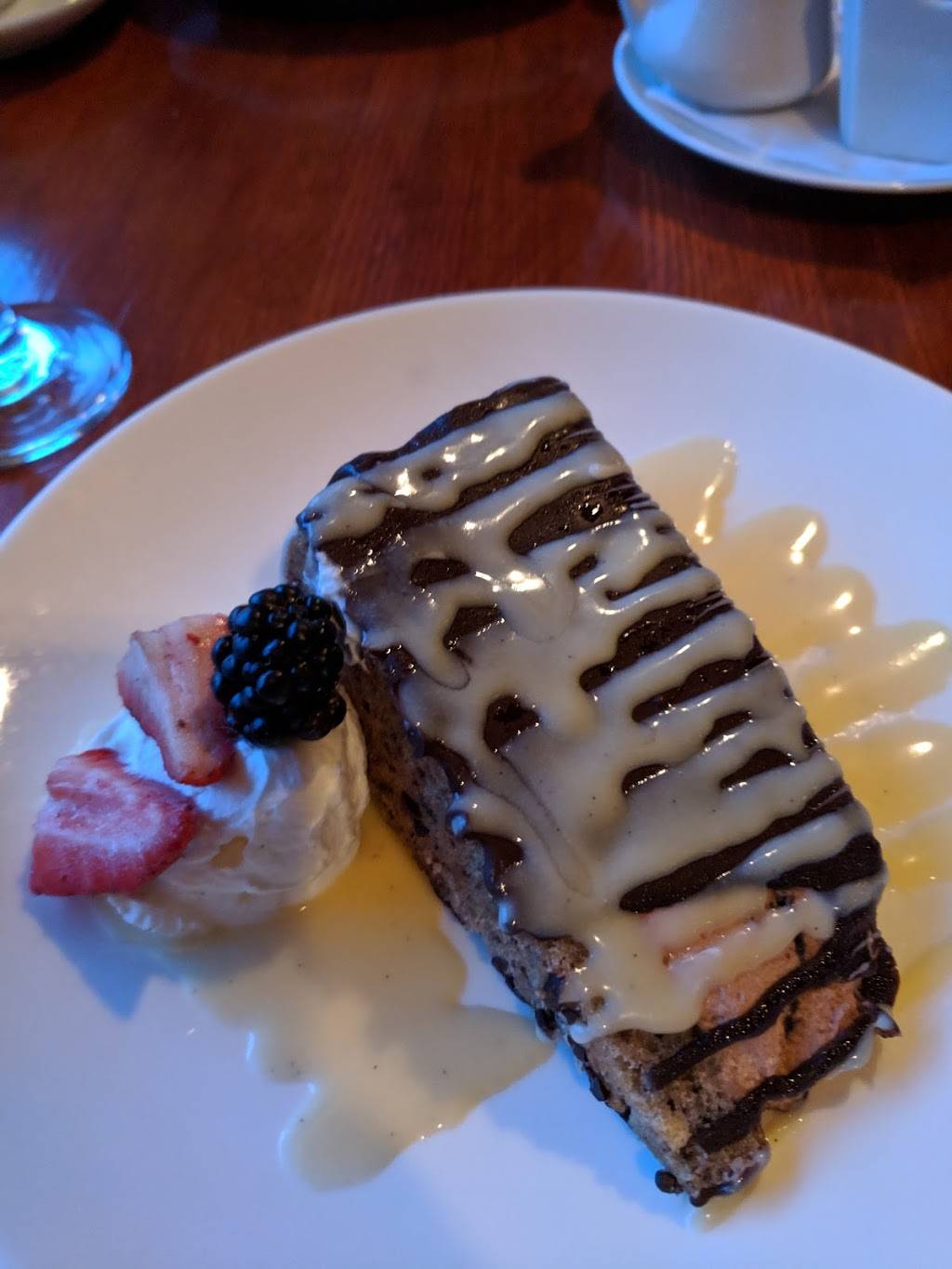 Safari Room Restaurant | restaurant | 65 Ridge Rd, Newport, RI 02840, USA | 4018494873 OR +1 401-849-4873