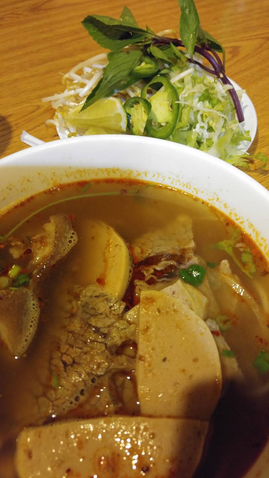 Mirage Bar & Grill | restaurant | 400 Old Hwy 8 NW, New Brighton, MN 55112, USA | 6516339480 OR +1 651-633-9480