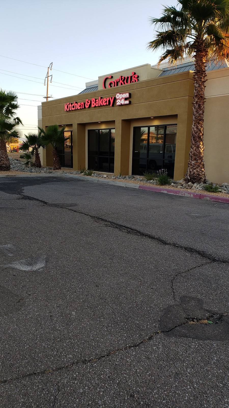 Corkys Kitchen and Bakery - Apple Valley | restaurant | 19250 Bear Valley Rd, Apple Valley, CA 92308, USA | 7602400099 OR +1 760-240-0099