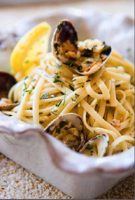 Firewood Café | restaurant | 1 Airport Dr, Oakland, CA 94621, USA | 5105633831 OR +1 510-563-3831