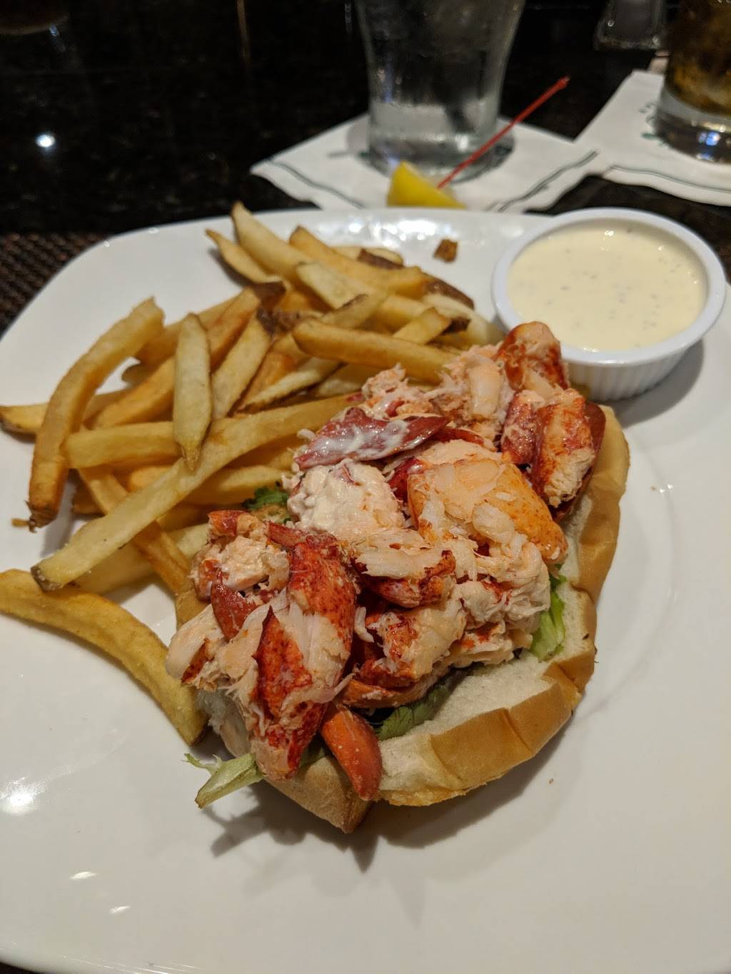 Emerald Rose | restaurant | 785 Boston Rd, Billerica, MA 01821, USA | 9786670500 OR +1 978-667-0500