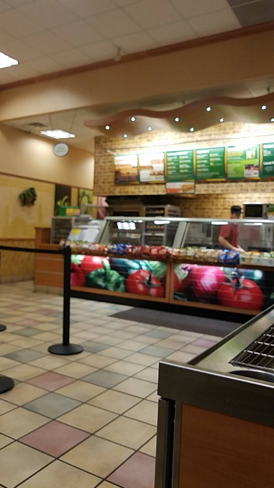 Subway | restaurant | 14904 Pearl Rd, Strongsville, OH 44136, USA | 4405723585 OR +1 440-572-3585