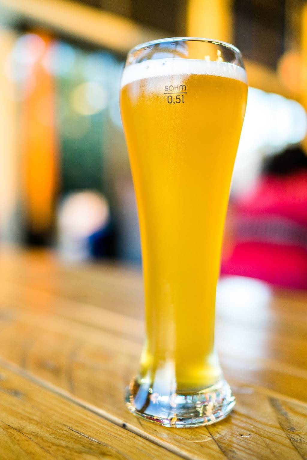 Live Oak Brewing Company | restaurant | 1615 Crozier Ln, Del Valle, TX 78617, USA | 5123852299 OR +1 512-385-2299