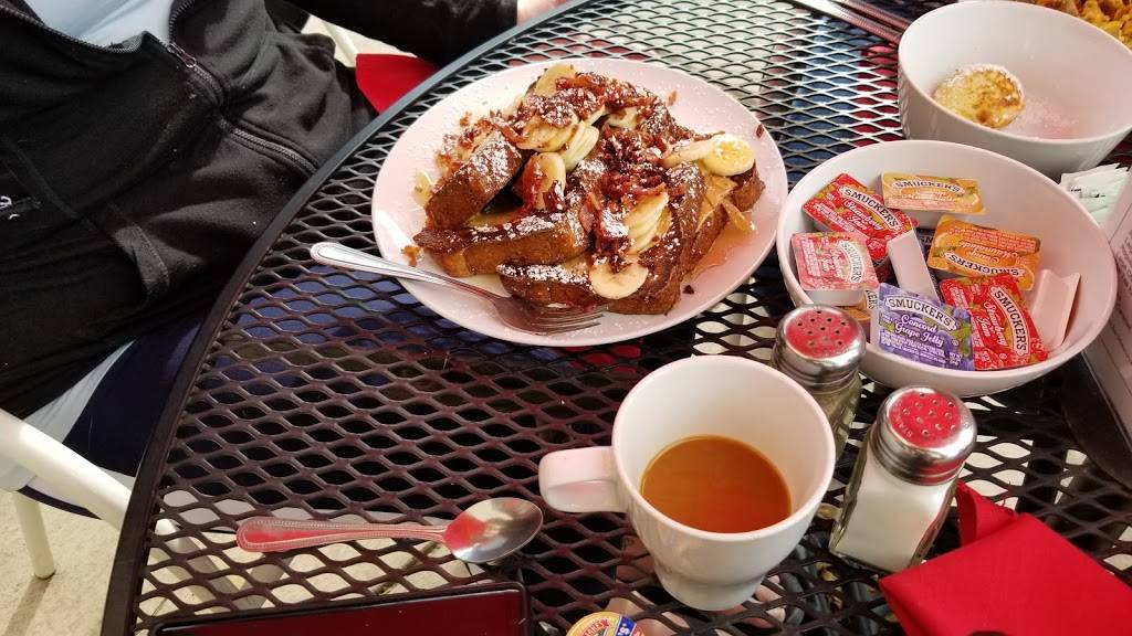 Three Little Griddles | restaurant | 10111 Inverness Main St B, Englewood, CO 80112, USA | 3039531987 OR +1 303-953-1987